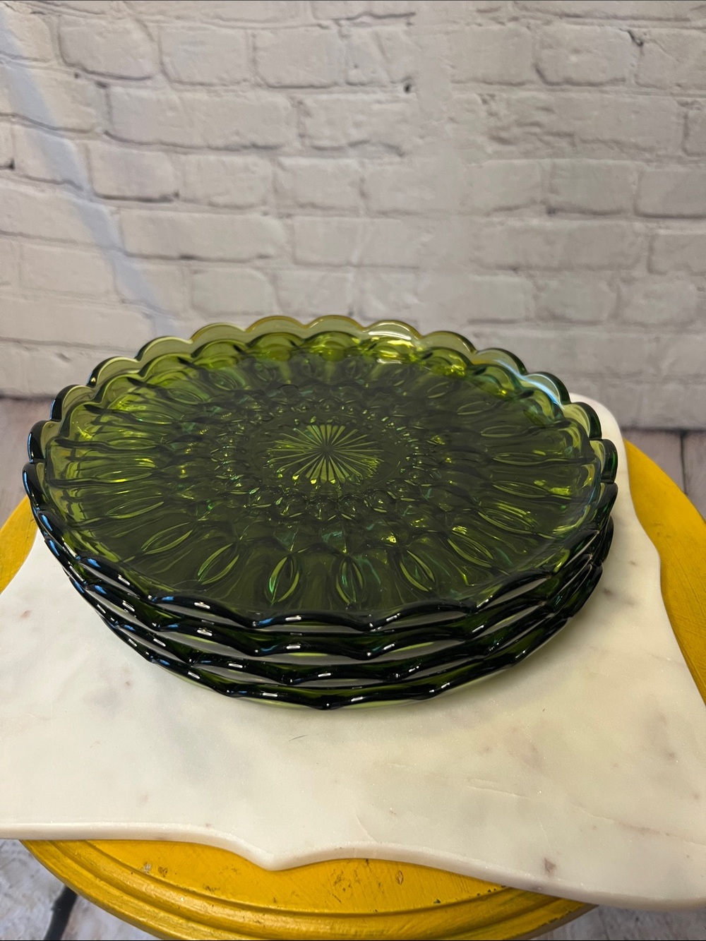 Vintage Anchor Hocking Fairfield Avocado Green 10” Dinner Plates Set of 4